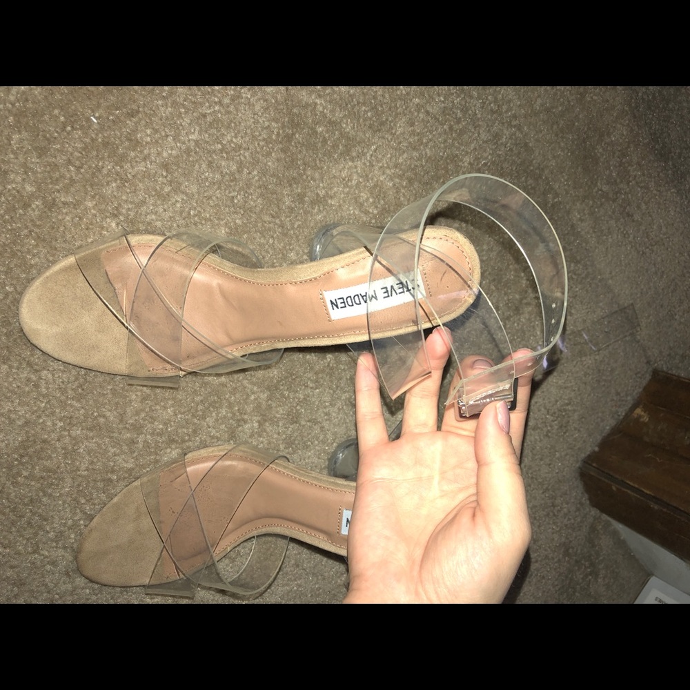 Beatiufl clear high shoes